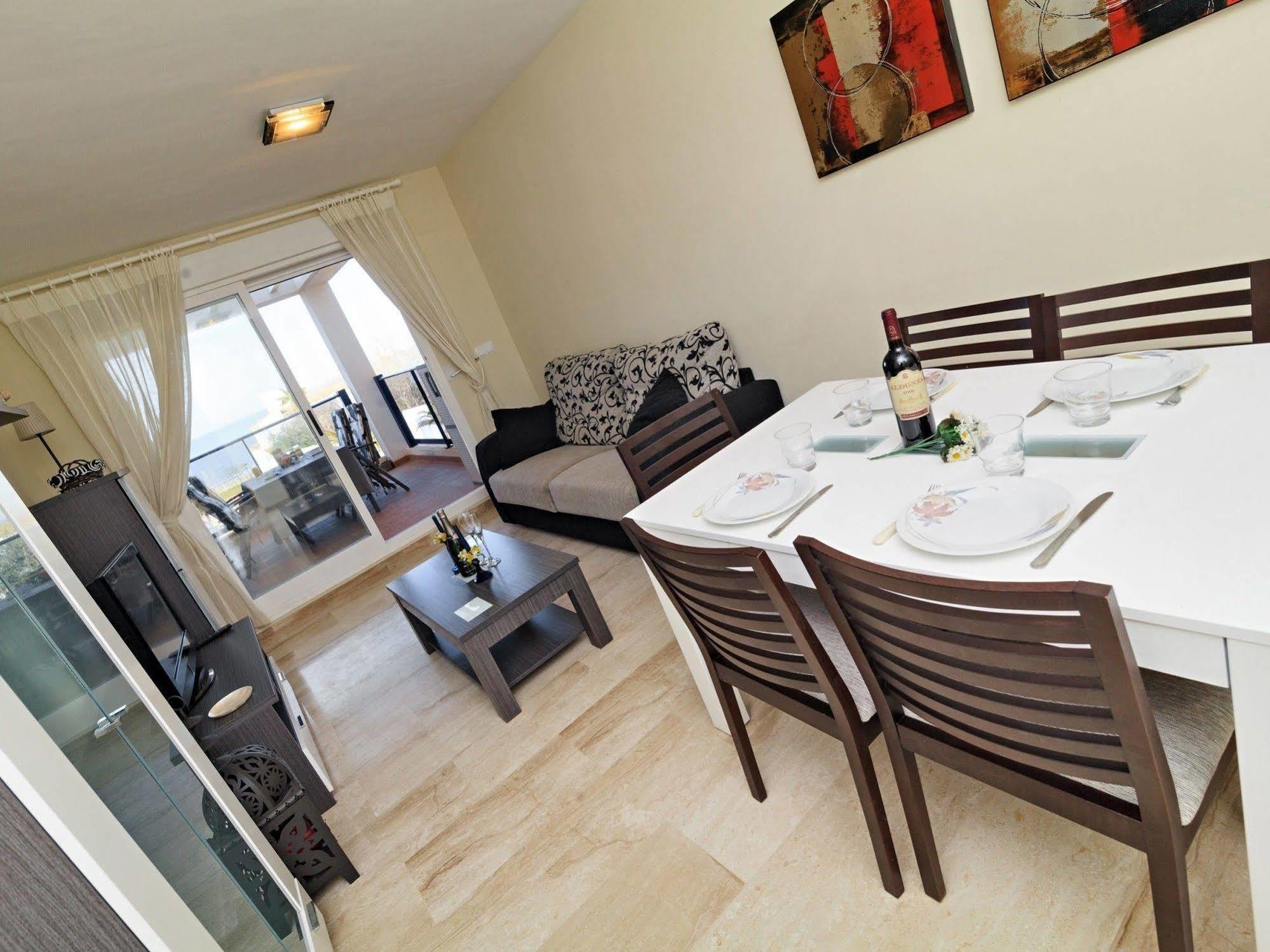 Apartamentos Almadraba Vyb Дения Екстериор снимка